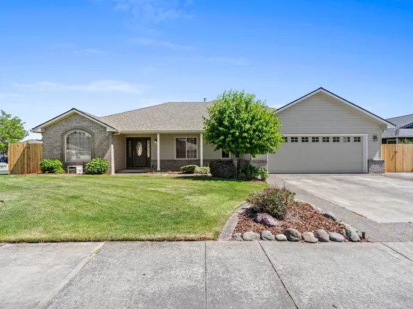 537 Crystal Dr, Eagle Pt, OR 97524