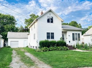 204 E Winfield St, Morrison, IL 61270