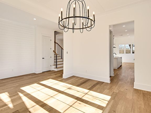 5th image of 641 Fletcher Rd