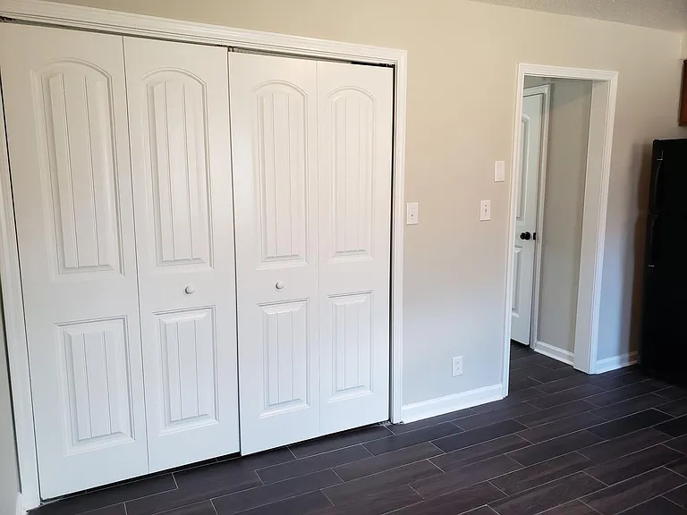 610 Commerce St #14 — Photo 8