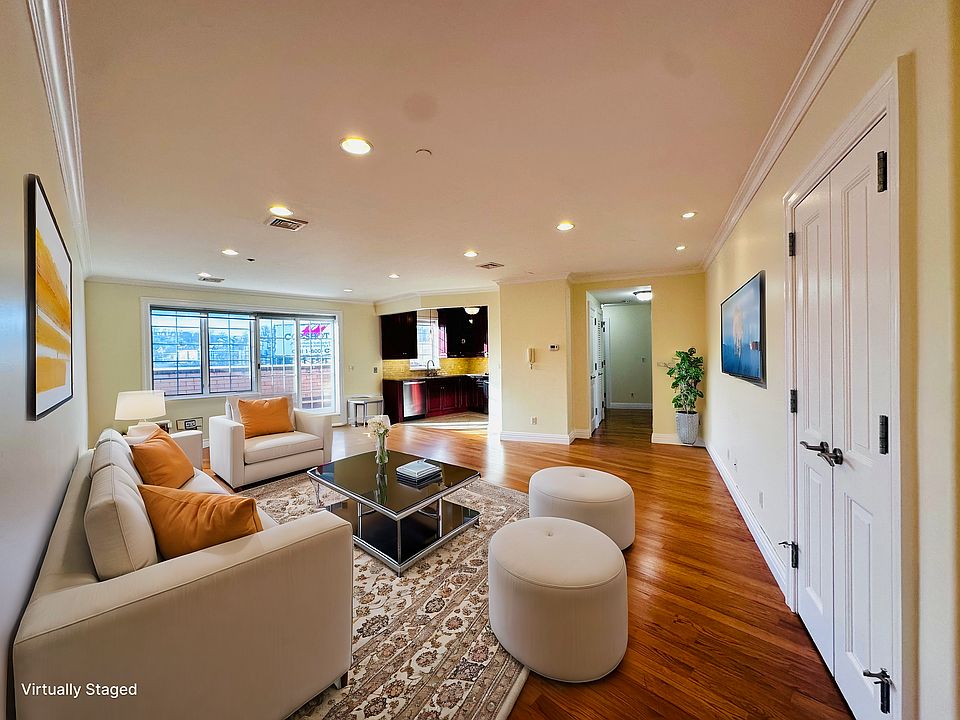 1st image of 155 Bay St APT 6E