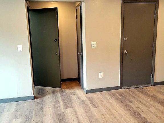 5th image of 155A2 River St #A2