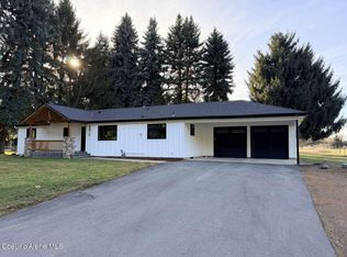 5815 N 17th St, Dalton Gardens, ID 83815