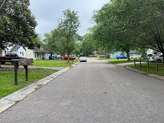 4th image of 202 Mickler Dr