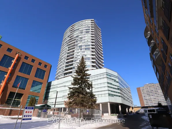 485 Richmond Rd #810, Ottawa, ON K2A 3W9