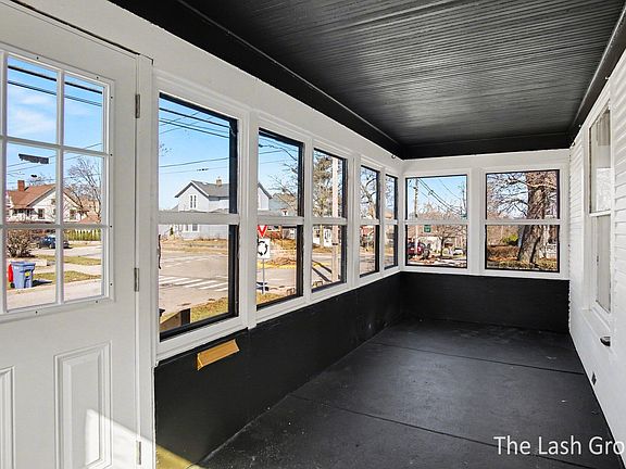 5th image of 700 Union Ave SE