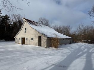 8899 Stringers Bridge Rd, East Troy, WI 53120