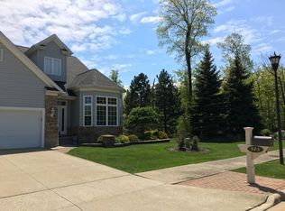 503 Stirling Dr, Highland Heights, OH 44143
