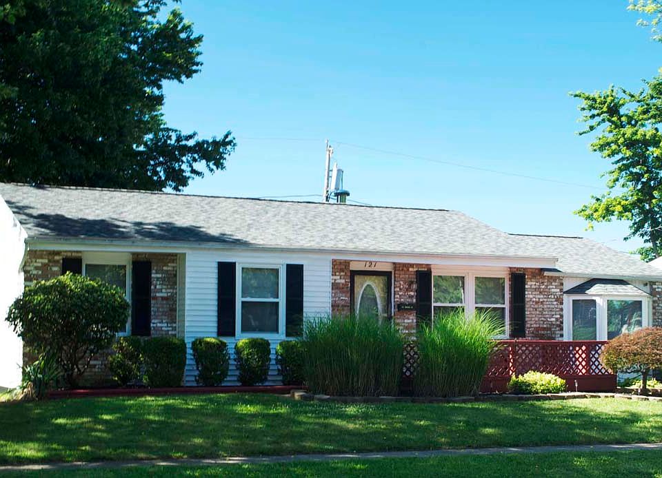 1st image of 121 Woodard Dr