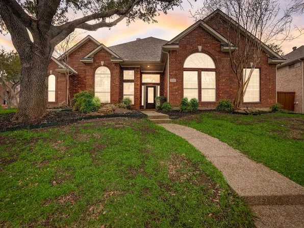 9701 Southern Hills Dr, Plano, TX 75025