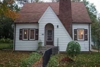 2nd image of 883 Mound St