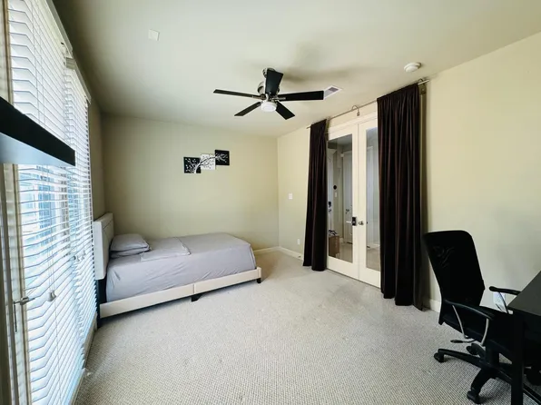 11041 Sherwood Grv, Houston, TX 77043