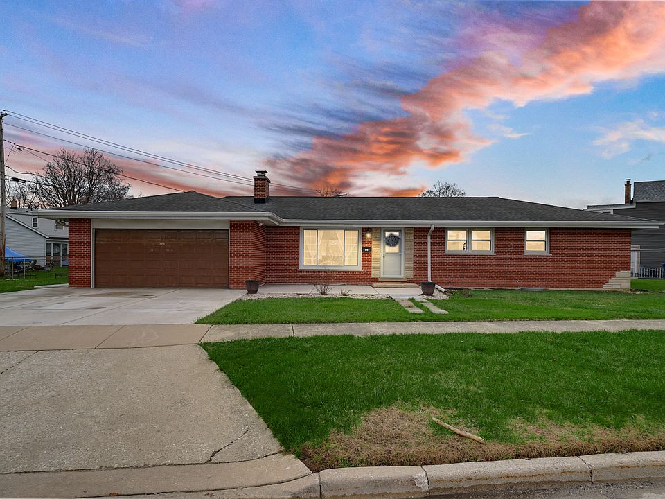 1st image of 131 Village Dr