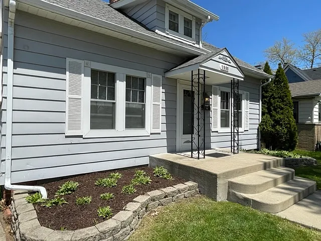1009 Prairie St — Photo 2