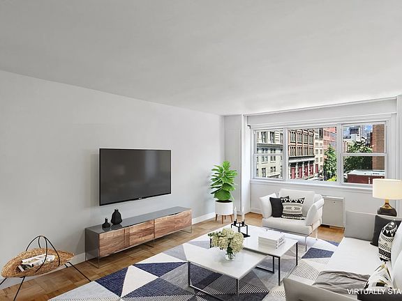 4th image of 101 W 12th St APT 6J