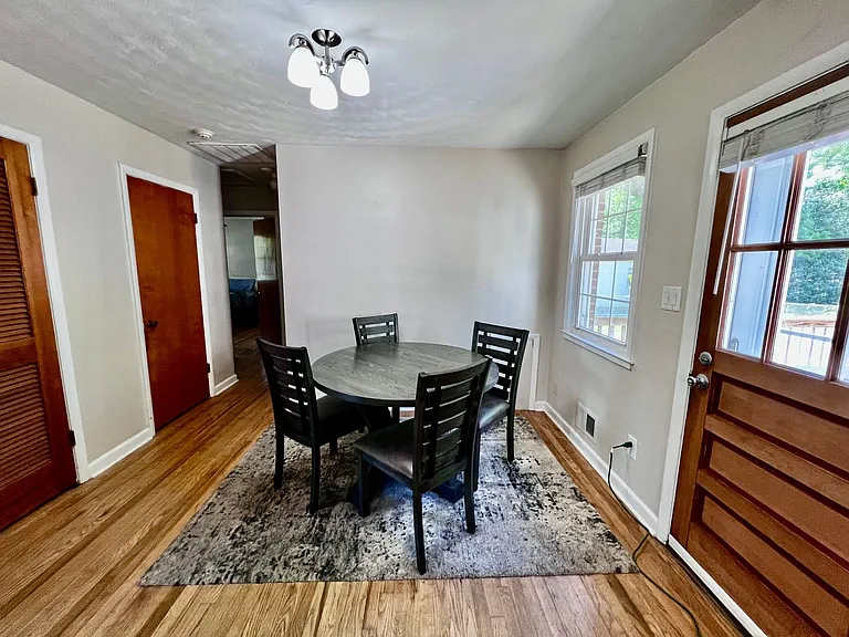 1114 Woodland Terrace Dr — Photo 9