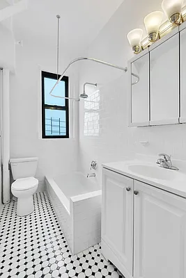 Rented by Cooper & Cooper Real Estate | media 16