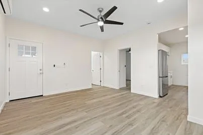 2717 Columbia St #102 — Photo 3