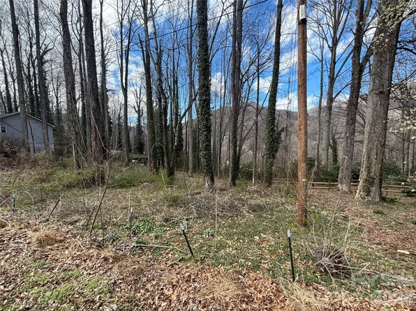 Ash Dr #14, Maggie Valley, NC 28751