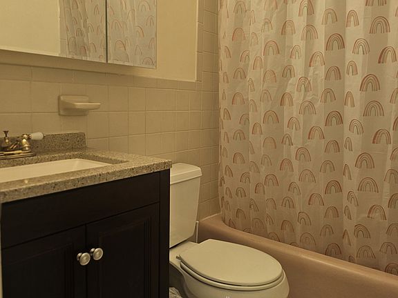5th image of 20 Miller St Unit 6