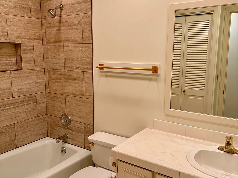 1008 Poly Dr #B1 — Photo 31