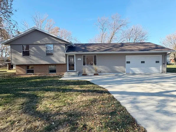 1012 N Mae St, Storm Lake, IA 50588