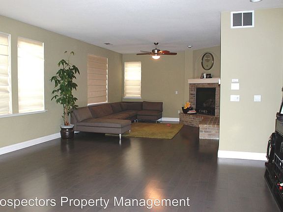 2nd image of 8831 Zinnia St