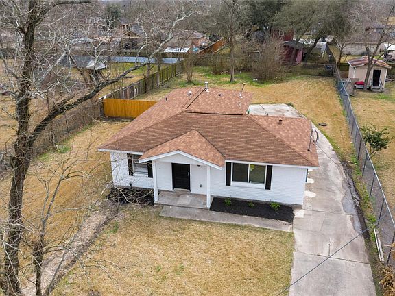 2nd image of 2622 Schilder Dr
