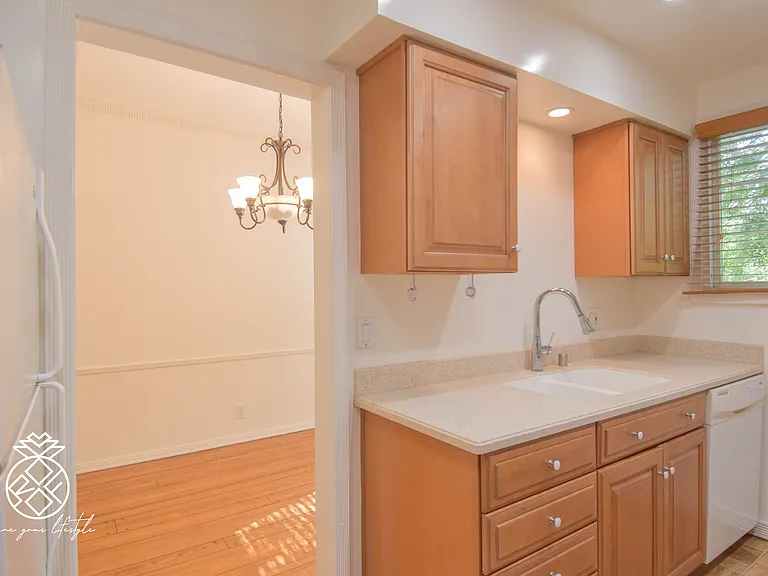 9356 W Olympic Blvd #1/2 — Photo 19