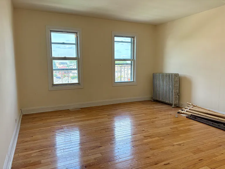 921 McLean Ave #F1 — Photo 4