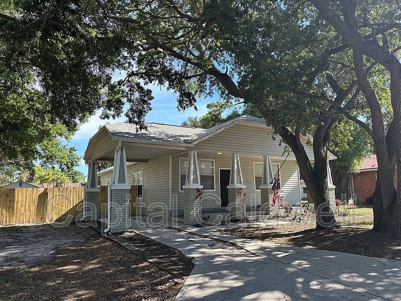 1st image of 1215 E 29th Ave