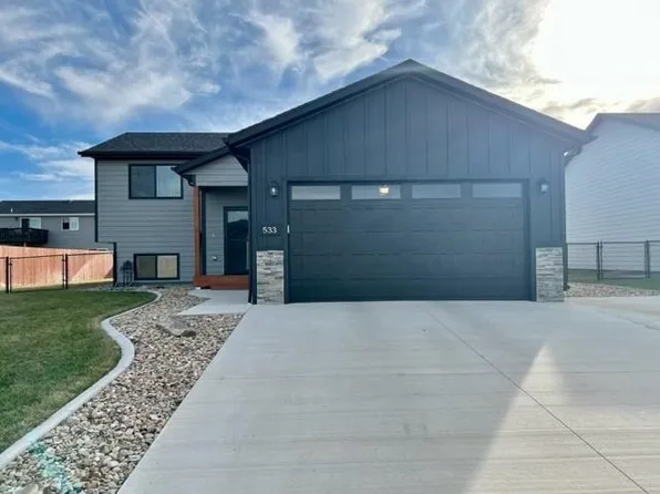 533 Bull Run Dr, Box Elder, SD 57719