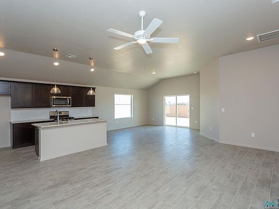 4th image of 5 Twin Berry Ct