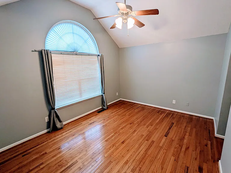 506 Johnstown Dr — Photo 7