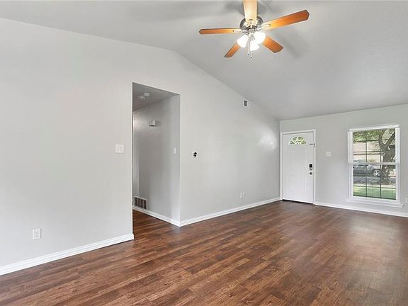 5th image of 1608 Sherrye Dr