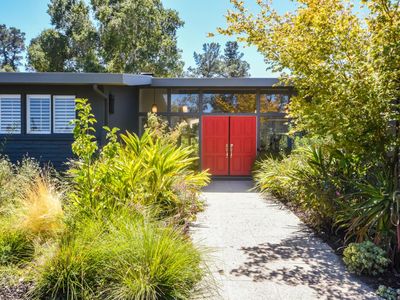 210 Cervantes Rd, Portola Valley, CA, 94028