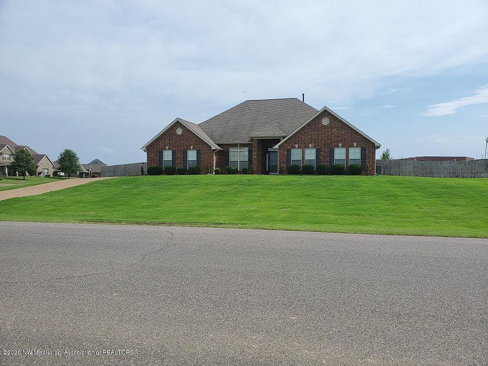 1st image of 5155 Douglas Dr