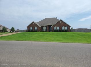 5155 Douglas Dr, Olive Branch, MS 38654