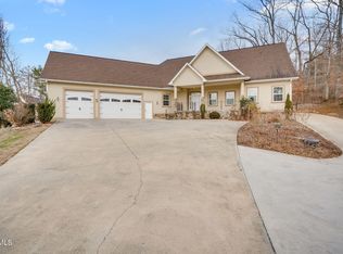 721 Powder Branch Rd, Elizabethton, TN 37643