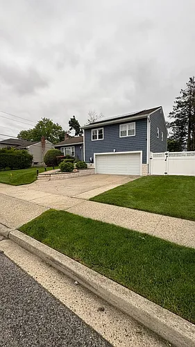 10 Cranberry Ln Photo 1 10 Cranberry Ln Photo 1