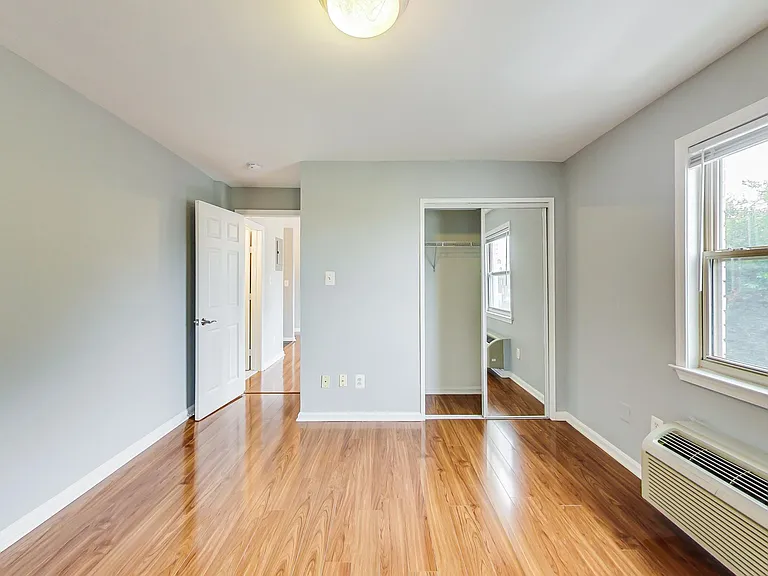 604 Longfellow St NW #303 — Photo 11