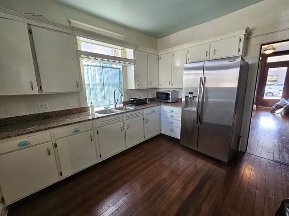712 W Main St, Jefferson City, MO 65101