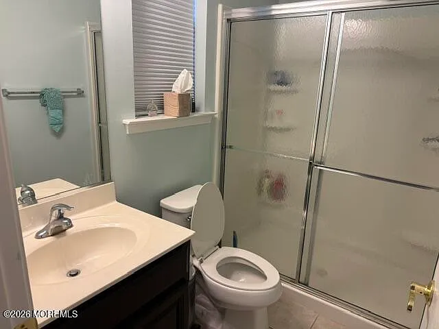 3 bed, 960 sqft, $2,100 — Photo 4