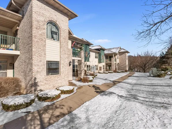 450 North Silverbrook DRIVE #105, West Bend, WI 53090