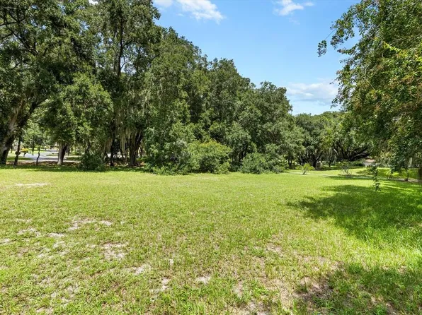 504 Dowling Cir #1, Lady Lake, FL 32159