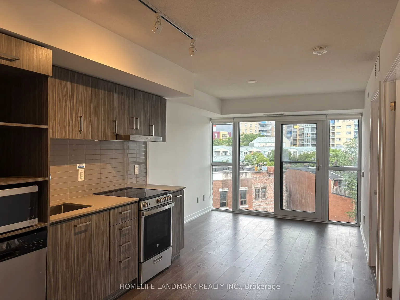 2 bed, $2,650 — Photo 2