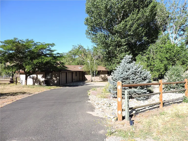 26931 Columbia Way — Photo 4
