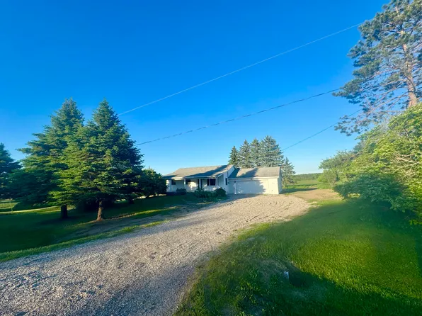 3122 Campbell Rd, Rose City, MI 48654