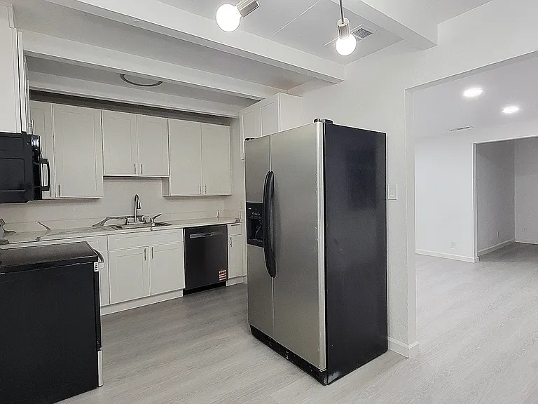 6265 Wilma Ave — Photo 11