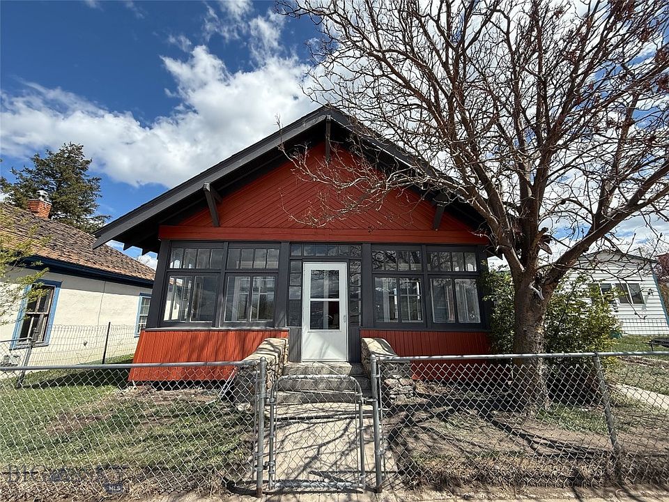 1st image of 215 2nd St
